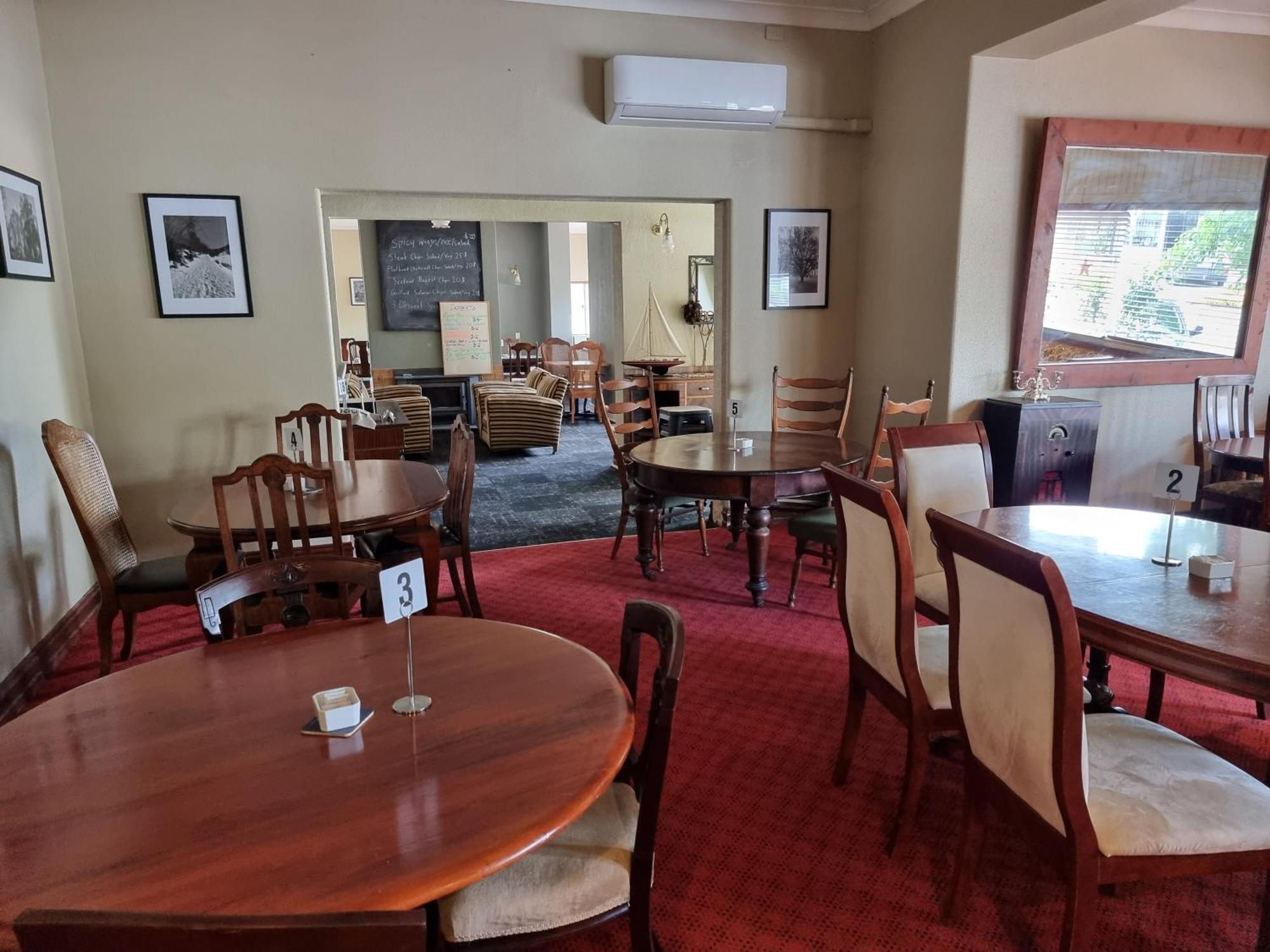Myrtleford Hotel Екстериор снимка